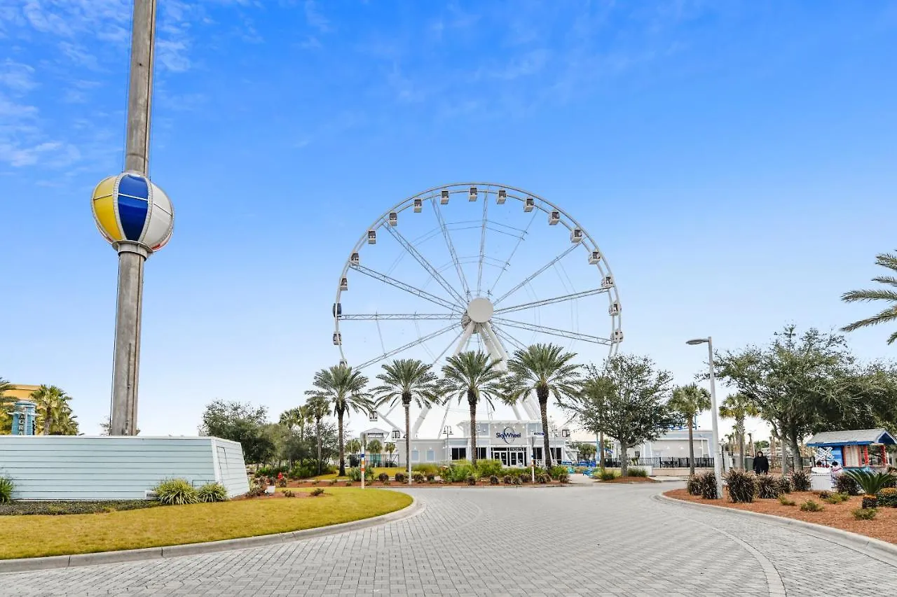 Semesterbostad Laketown Wharf Resort #238 By Book That Condo Panama City Beach USA